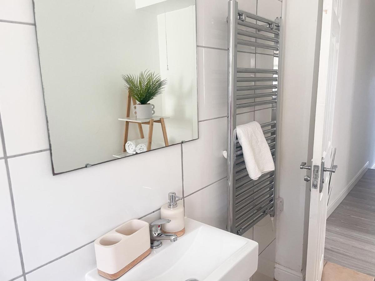 Brighton City Centre 2Br Apartment - Perfect For Contractors, Families & Groups - Free Parking & Walk To Beach Eksteriør bilde