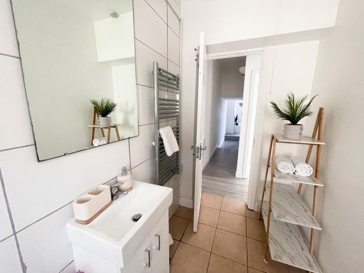 Brighton City Centre 2Br Apartment - Perfect For Contractors, Families & Groups - Free Parking & Walk To Beach Eksteriør bilde